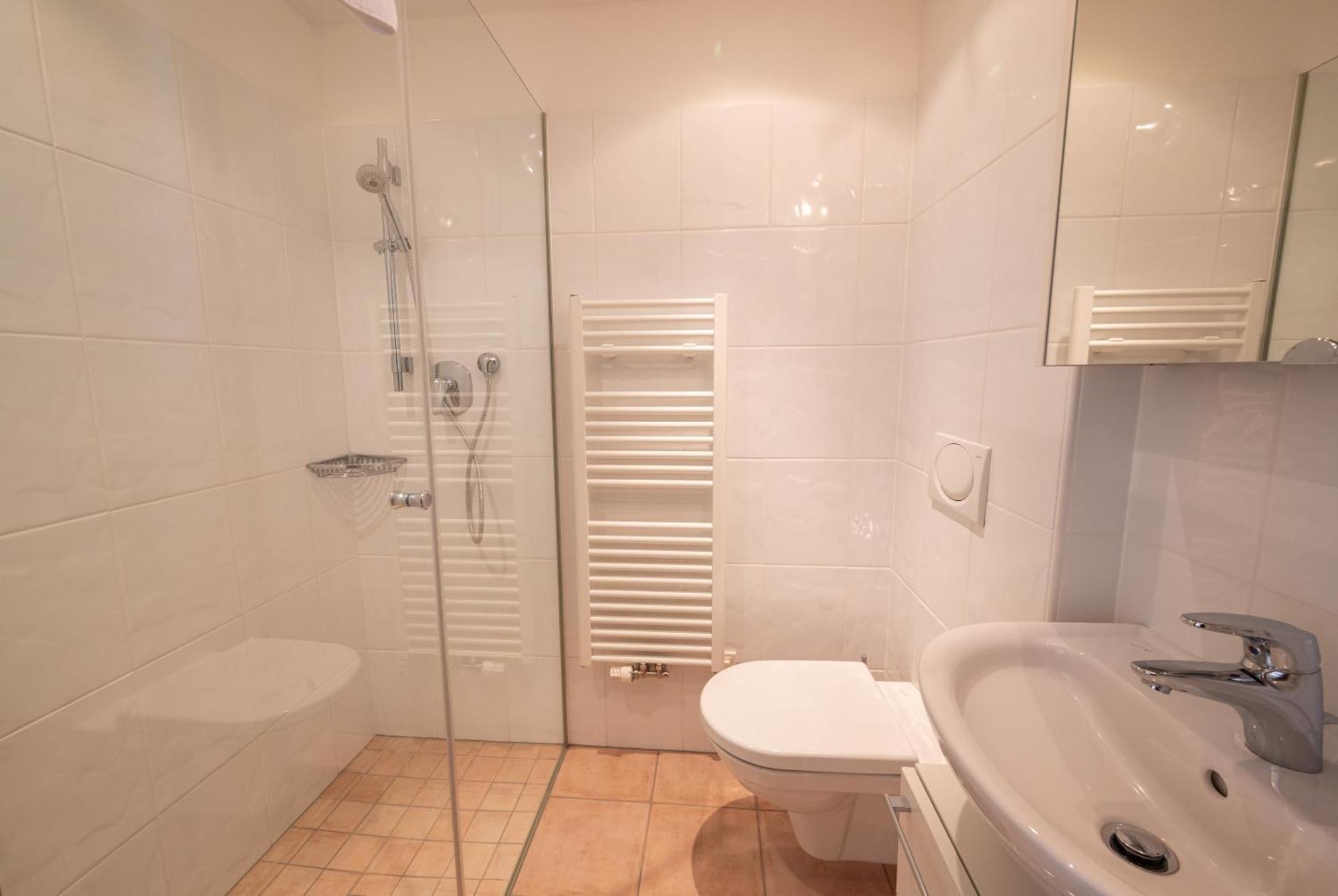 Finest Lakeside Villa Zell Am See By All In One Apartments Erlberg ภายนอก รูปภาพ